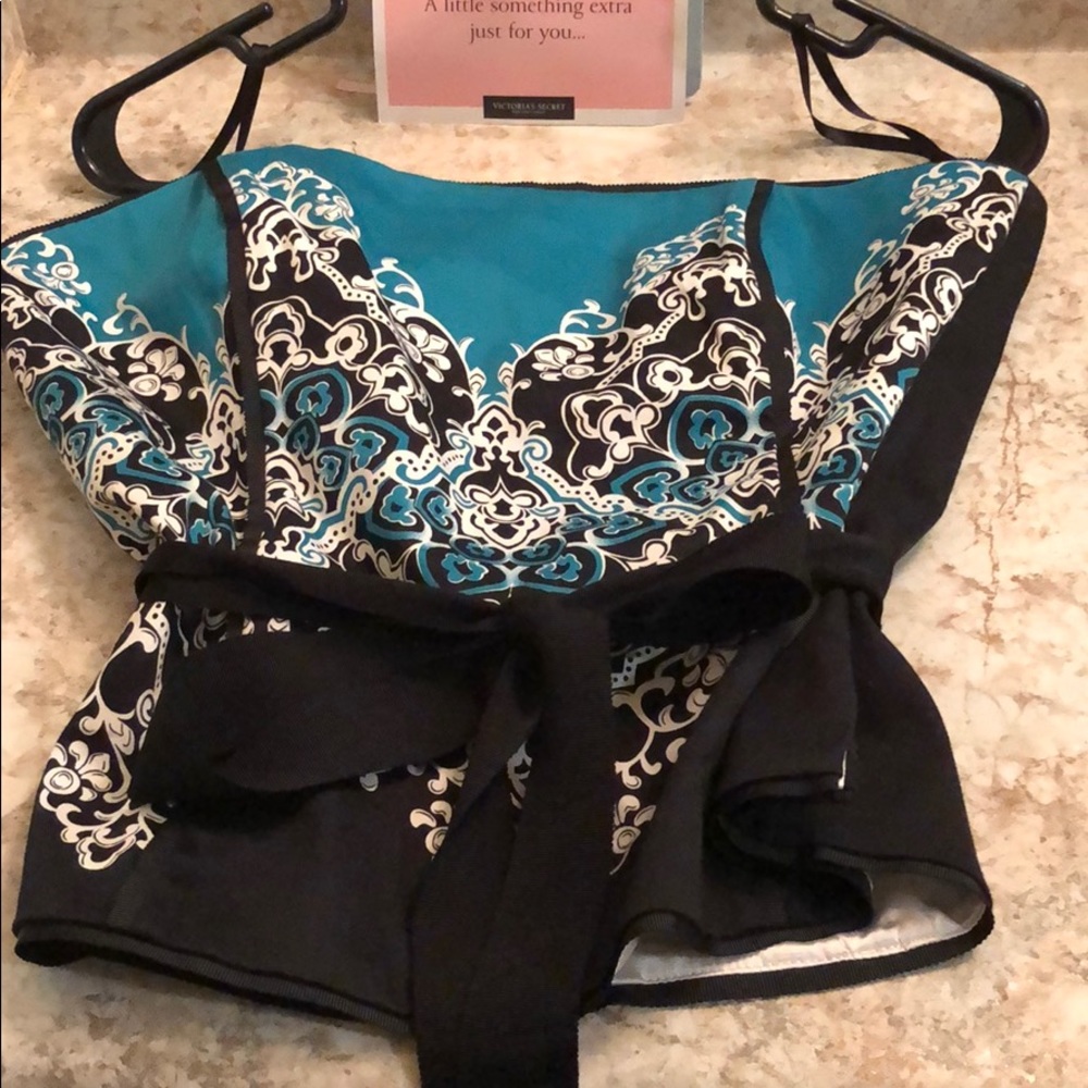 Bustier - Picture 2 of 5